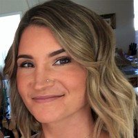 Amanda Csiszar